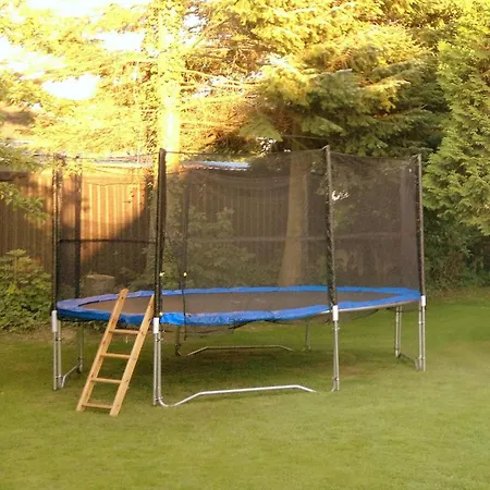 In Mit Grossem Garten By Interhome